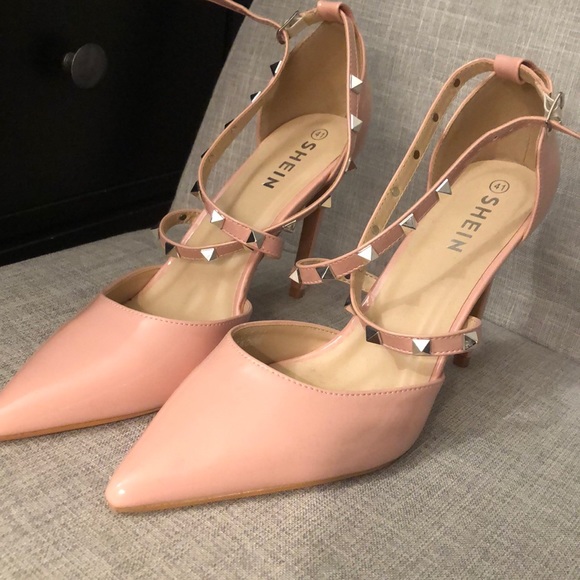 Nude pink rockstud pumps - Picture 2 of 2